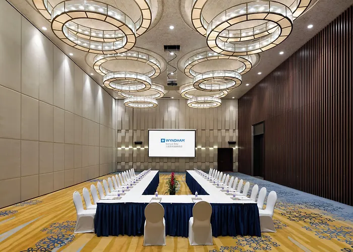 Ramada Plaza By Wyndham Sanya Bay