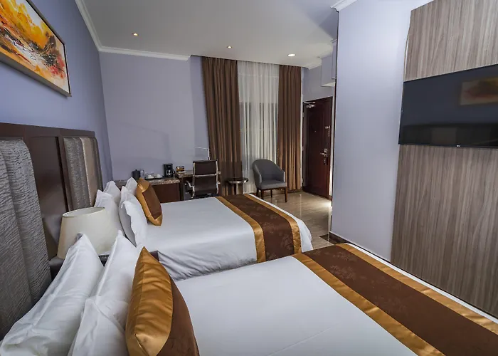 Hotel City Plaza & Suites
