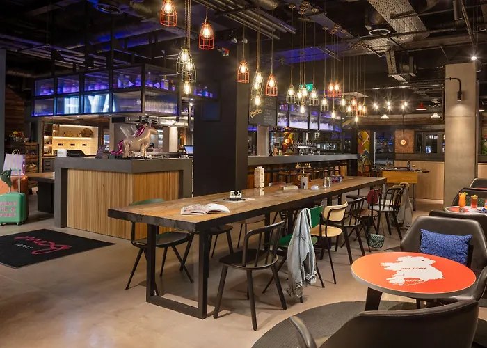 Moxy Cork