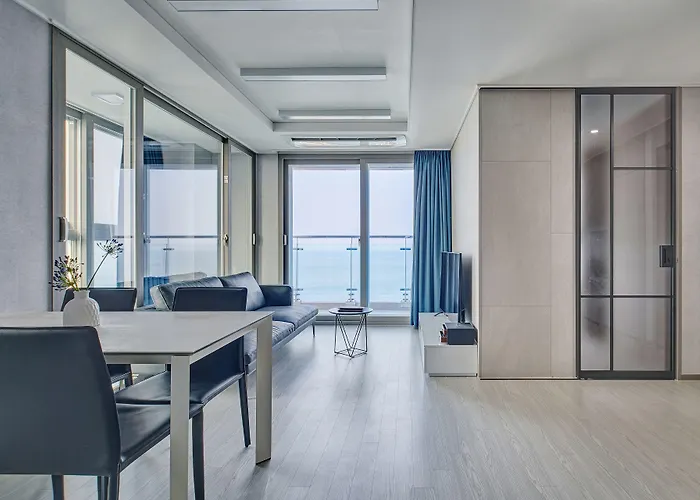 Gangneung Chonpines Ocean Suites Hotel