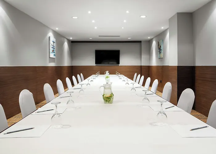 Four Points By Sheraton Dar Es Salaam New Africa
