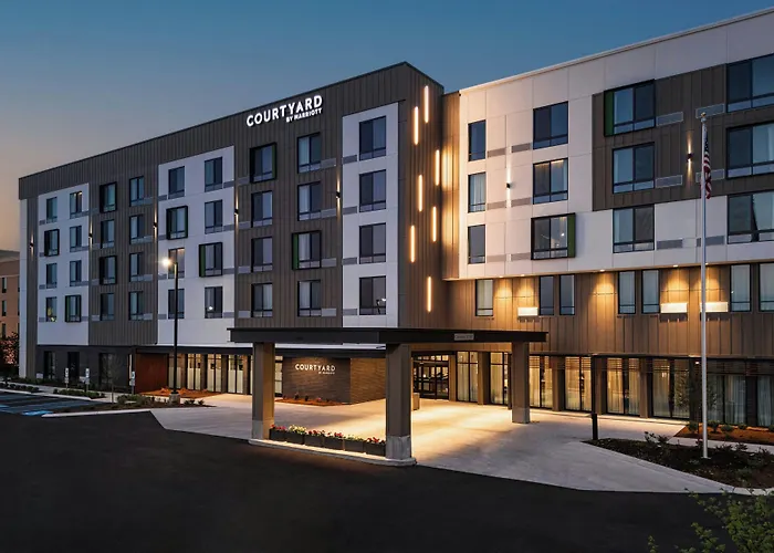Courtyard By Marriott Cleveland Tn