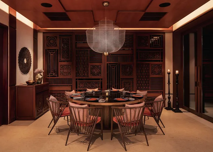 Banyan Tree Alula