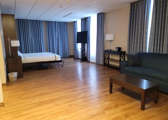 Ariel Broadway Hotel