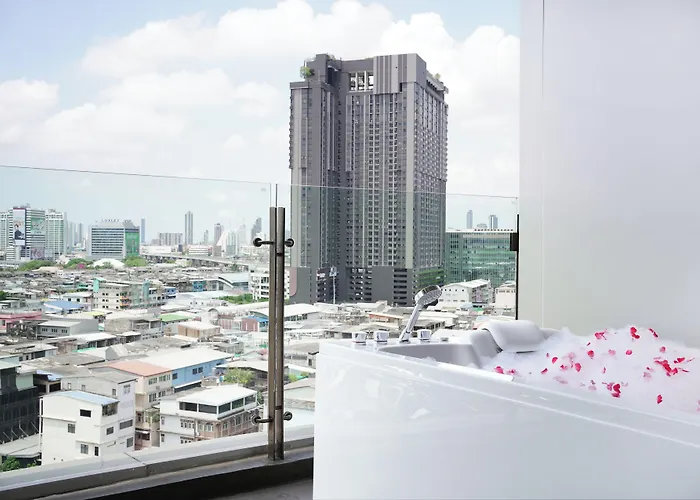 Valia Bangkok Sukhumvit 24 By Kingston Hotels