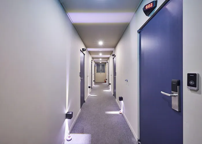 Urban Hotel