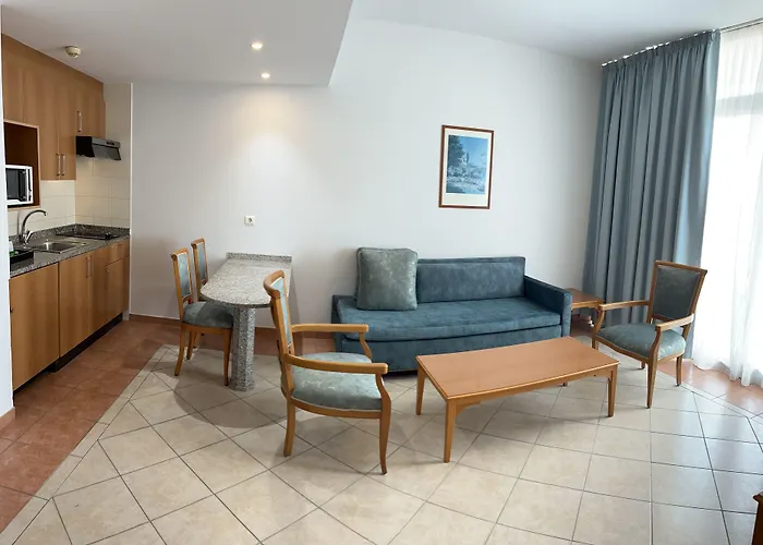 El Sheikh Suites Hotel
