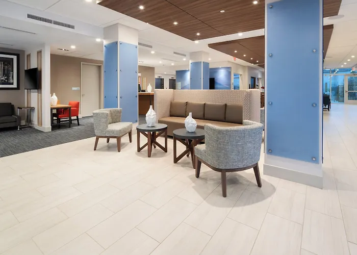 Holiday Inn Express & Suites - Murrieta By Ihg