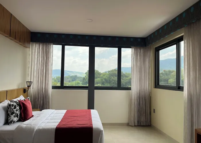 Hotel Cinco Diamantes