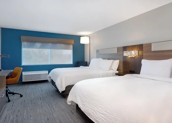 Holiday Inn Express & Suites Alton St Louis Area By Ihg