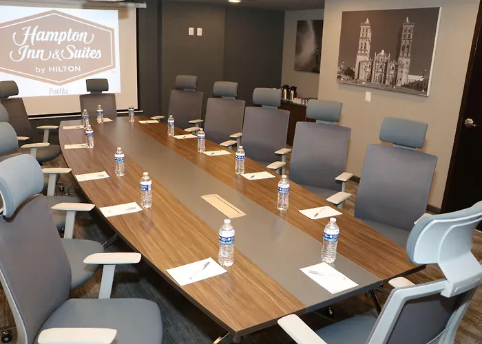 Hampton Inn & Suites By Hilton Puebla