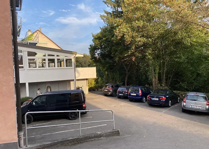Hotel Bitzer Backnang Zentrum 24H Check In Fruehstueck Zubuchbar Gratis Parkplaetze