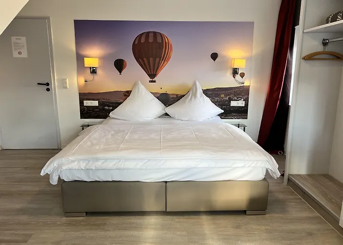 Hotel Bitzer Backnang Zentrum 24H Check In Fruehstueck Zubuchbar Gratis Parkplaetze