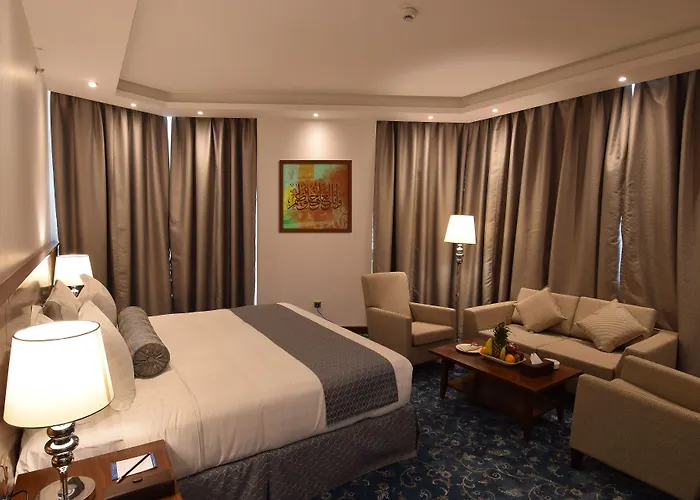 Zaha Al Munawara Hotel