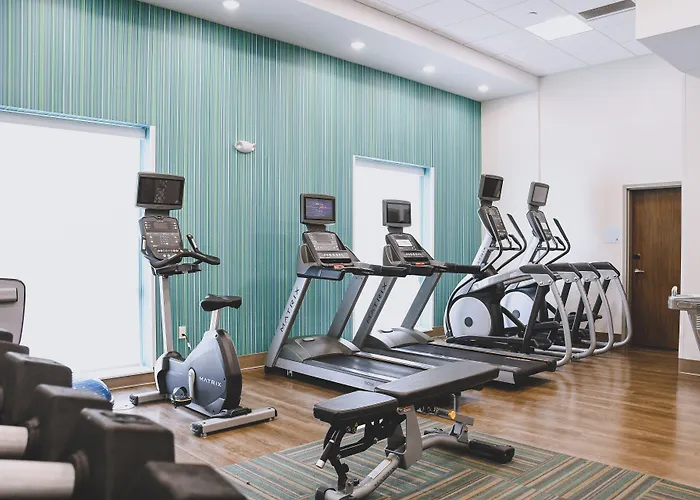 Holiday Inn Express & Suites Omaha Downtown Old Market By Ihg
