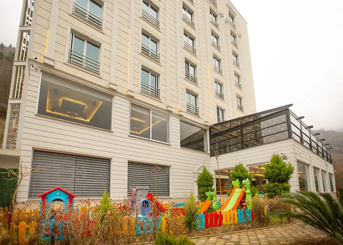 Jolnar garden hotel