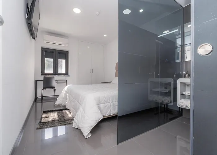 Ergosuites