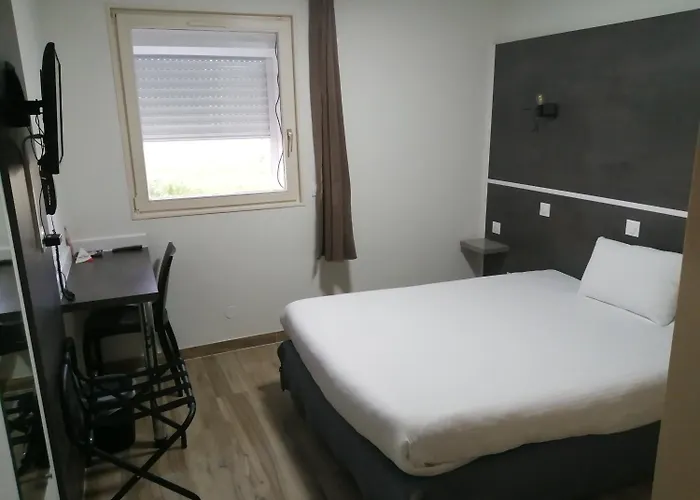 Contact Hotel Arc-En-Ciel - Renove