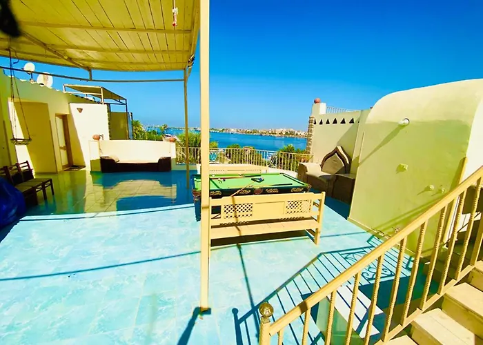 Spring Hotel Luxor