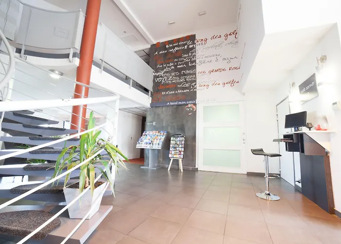 The Originals City, Hotel Les Domes, Perpignan Sud Saleilles