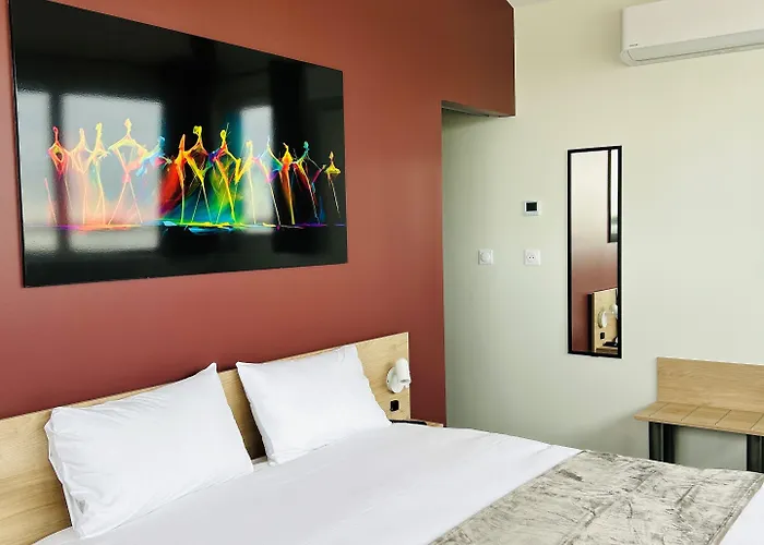 Hotel Wood Inn Bordeaux Aéroport Mérignac