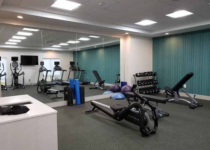 Holiday Inn Express & Suites Macon North By Ihg