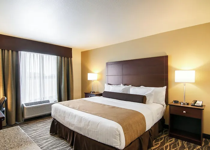 Cobblestone Inn & Suites - Menomonie/Uw-Stout