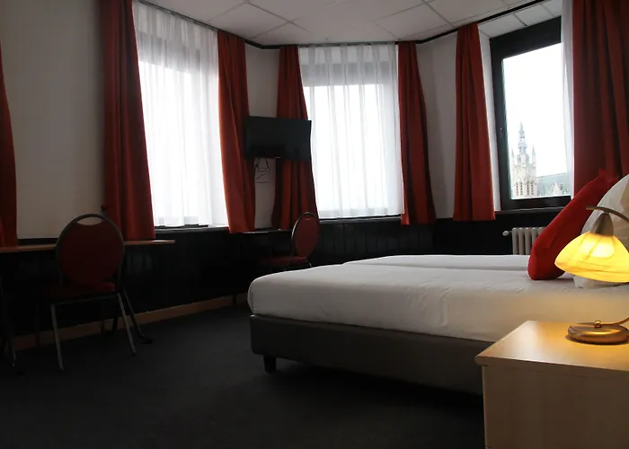 Hotel De Spiegel