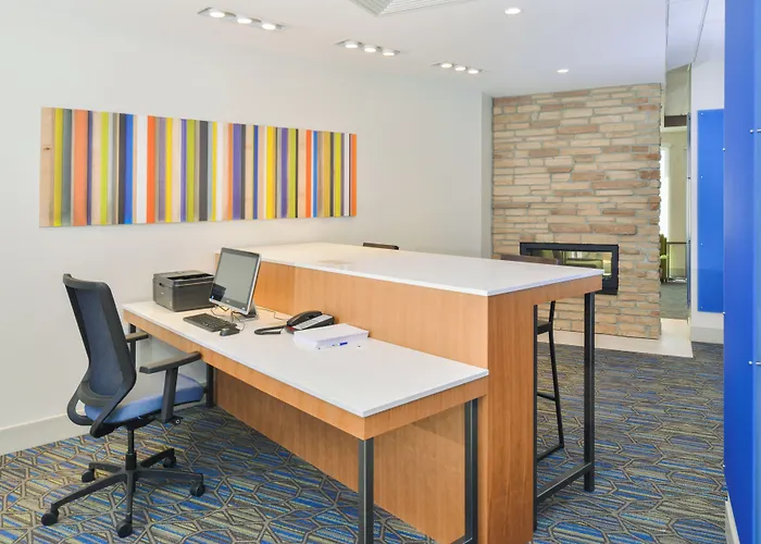 Holiday Inn Express & Suites - Chadron By Ihg