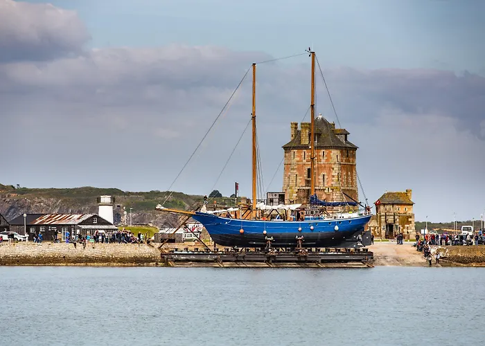 Logis Hotel De France - Face A La Mer