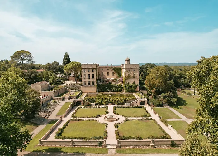 Chateau De Pondres