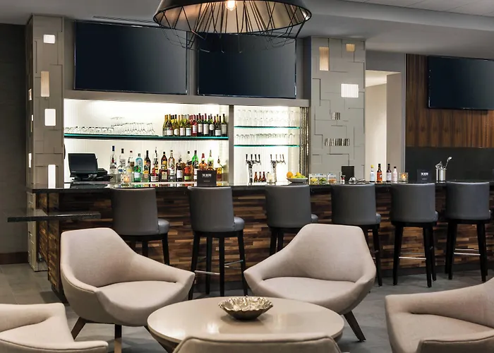 Courtyard By Marriott Pullman