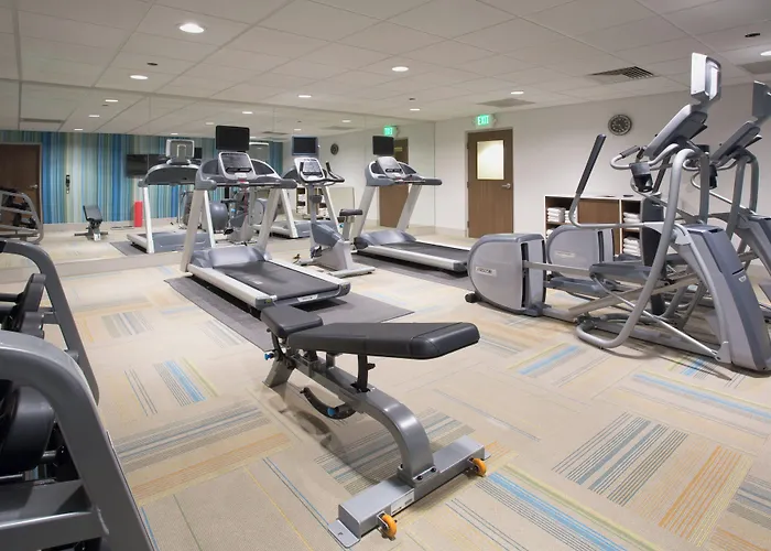 Holiday Inn Express & Suites - Milledgeville By Ihg