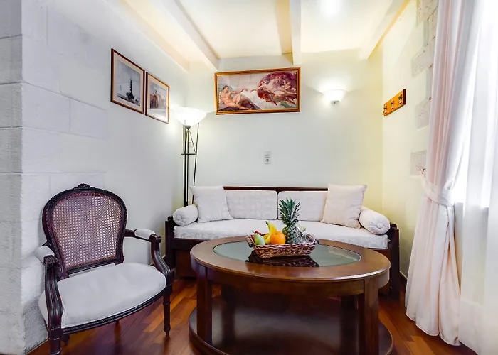 Casa Leone Hotel
