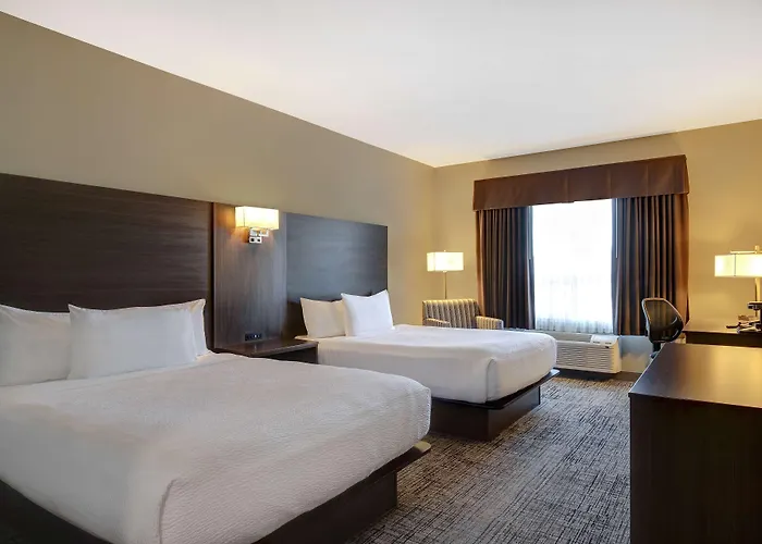 Days Inn & Suites By Wyndham Warman