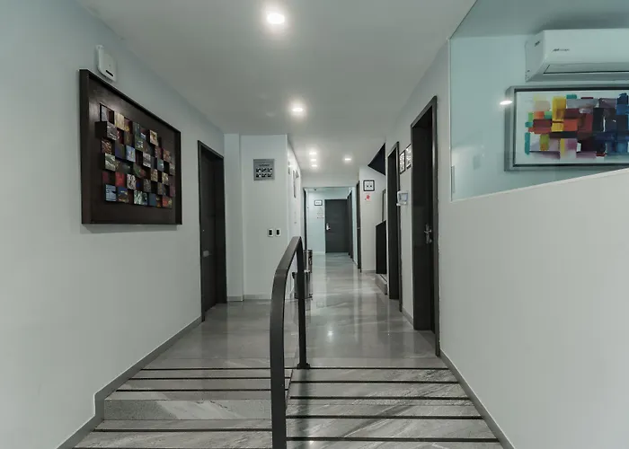 HOTEL LEMON GREEN -Zona Expo Frente al Centro de Convenciones