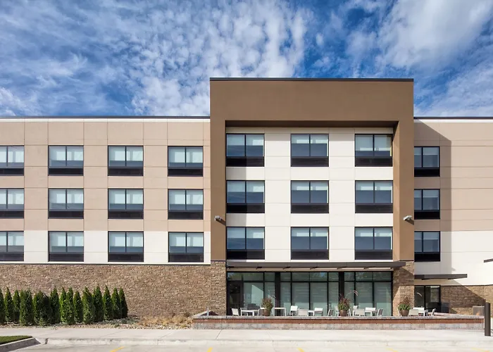 Holiday Inn Express East Peoria - Riverfront By Ihg
