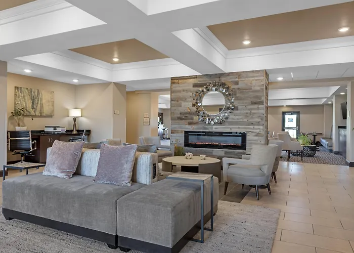 Best Western Plus Overland Inn