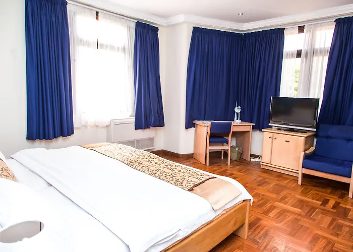 Mahogany Lodge, Cantonments