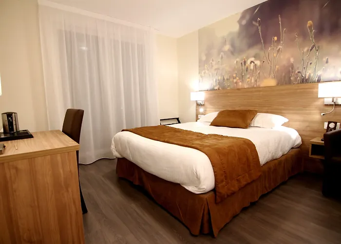 Logis Hotel - La Chambre D'Amiens