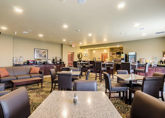 Cobblestone Hotel & Suites - Mccook