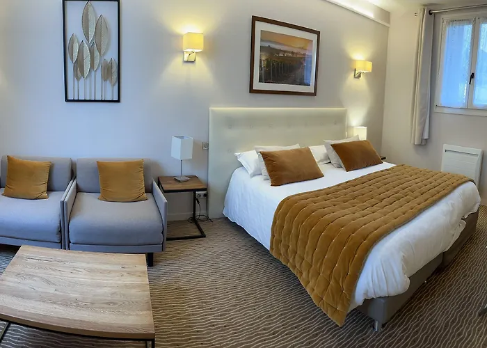 Logis Hotel Des Messageries