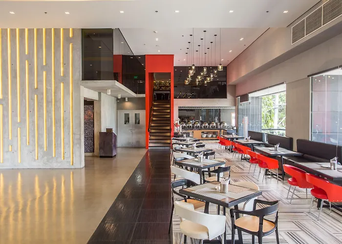 The B Hotel Quezon City