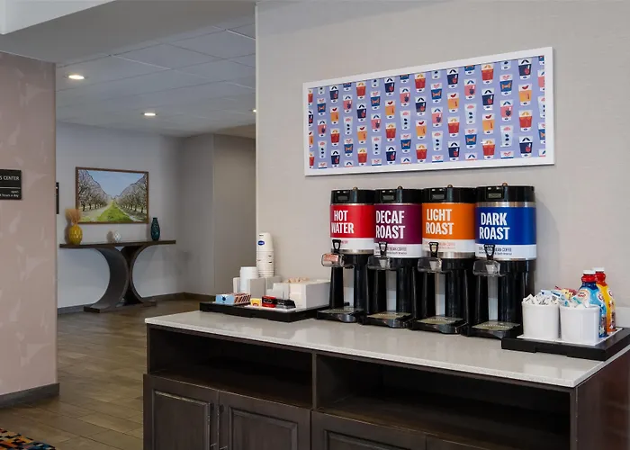 Hampton Inn By Hilton Turlock