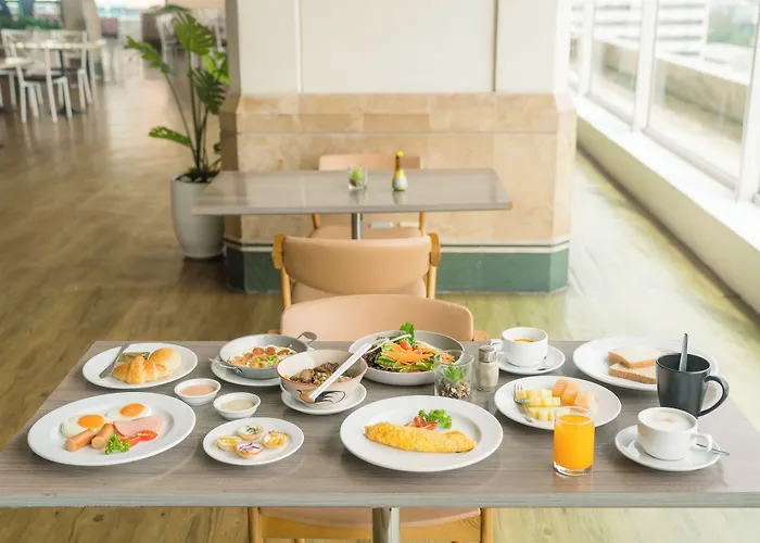 Lee Gardens Plaza Hotel - Sha Plus