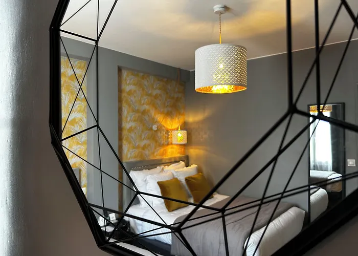 Hôtel Le Boeuf Couronné Chartres - Logis Hotels
