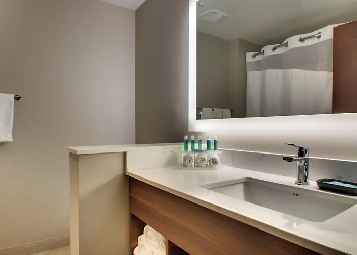 Holiday Inn Express & Suites Helen By Ihg