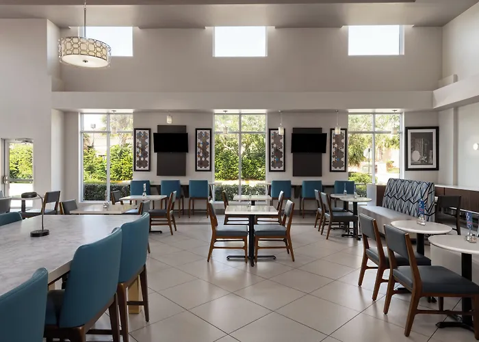 Holiday Inn Express & Suites Boynton Beach By Ihg