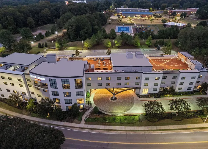 Courtyard By Marriott Oxford Hotel