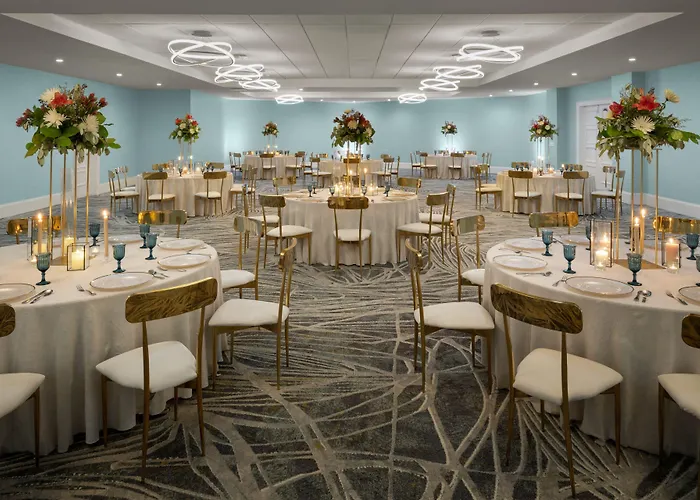 Courtyard By Marriott Nassau Downtown/Junkanoo Beach